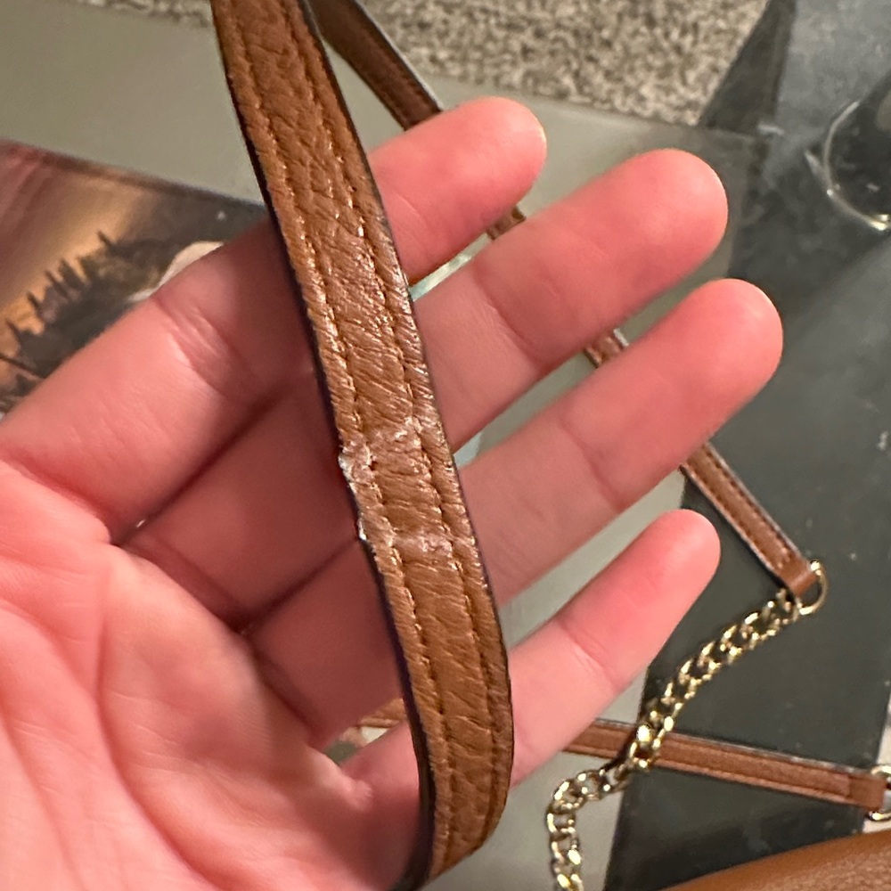 Michael Kors Tan Crossbody Bag with Gold Logo - Picture 5 of 6